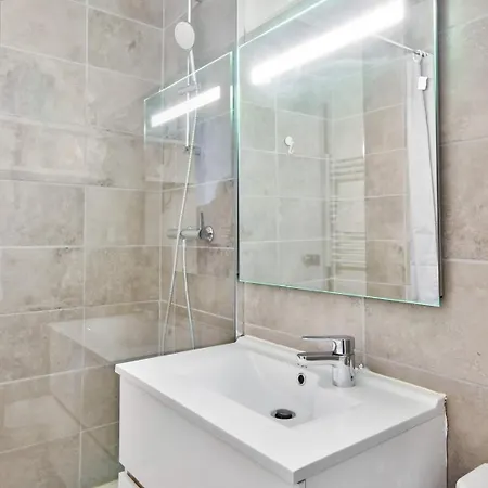 Апартаменты Guestready - Cosy Hideaway Near Vieux-port Ла-Рошель