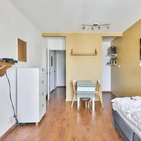 Апартаменты Guestready - Cosy Hideaway Near Vieux-port *